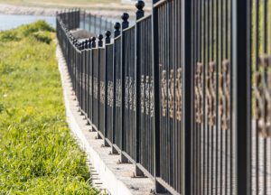 3 Reasons to Install an Aluminum Fence on Your Property